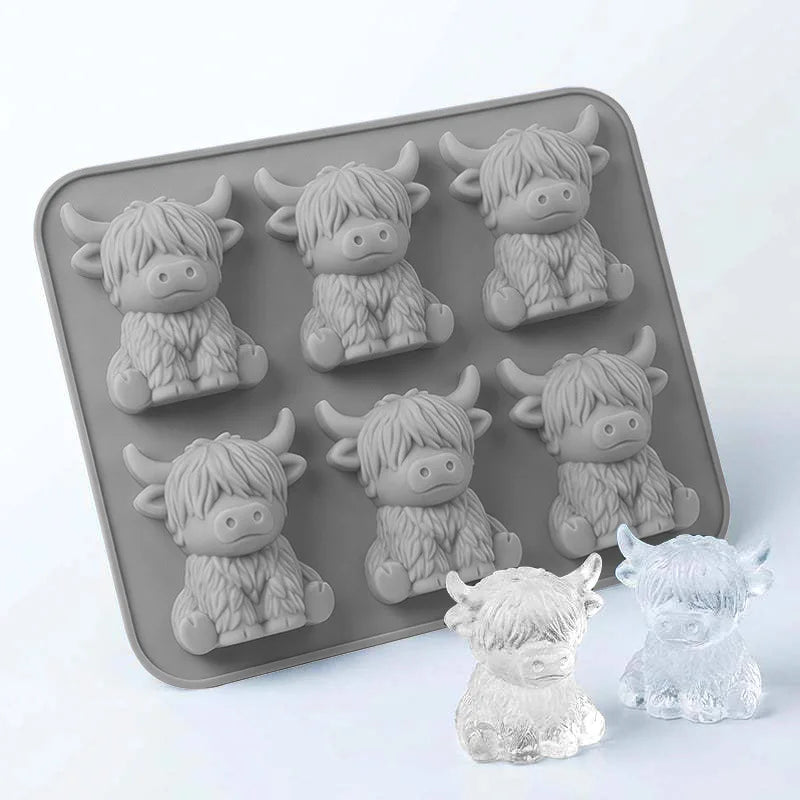 Cute Highland Cow Chocolate Ice Cube Mold Silicone Tray Cute 3D Ice for WhiskeyCocktails Beer & Drinks Reusable Silicone Molds